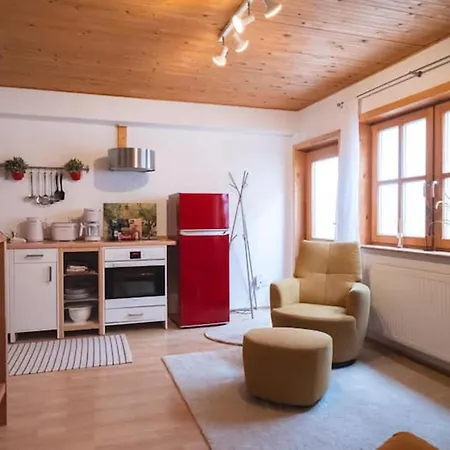 Of Isar Light - A Refined Alpine Retreat Apartment *